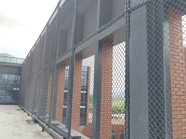 武漢貝賽思國際學校樓頂圍網